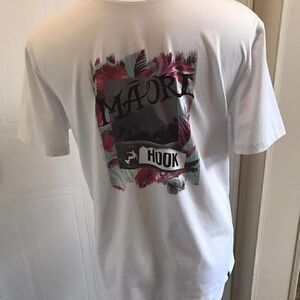 Two Maori Hook Men's t shirts